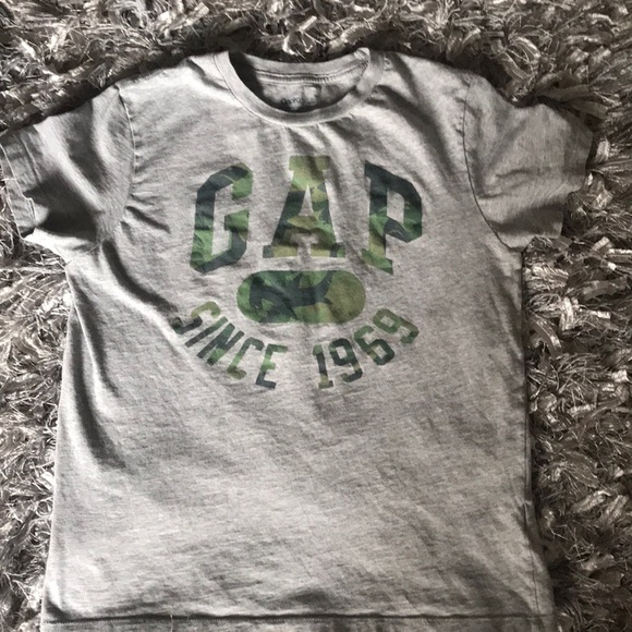 Set of Boys Shirts from Gap and The Children’s Pl - Picture 4 of 6